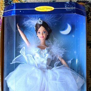 Barbie as the Swan 🦢 Lake Queen